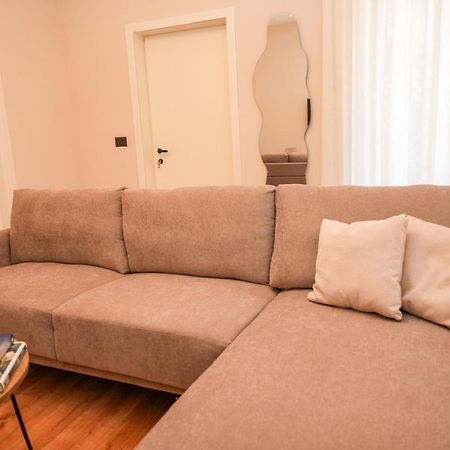 Bougainvilla Apartments Тирана Экстерьер фото