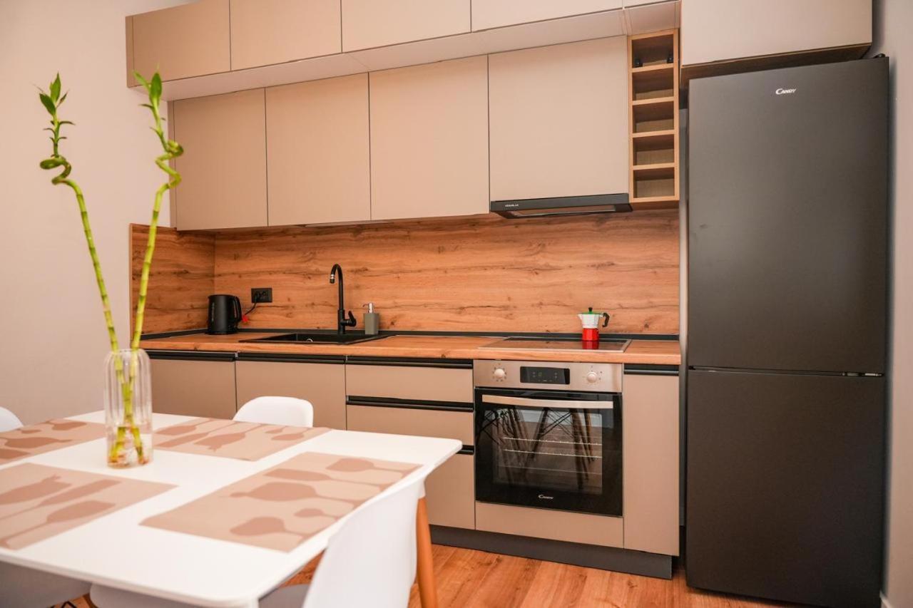 Bougainvilla Apartments Тирана Экстерьер фото